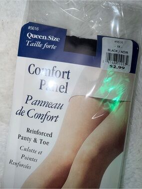 FREE Pantyhose With Any Bundle, Add to Cart, Send Offer Less $5 🌎